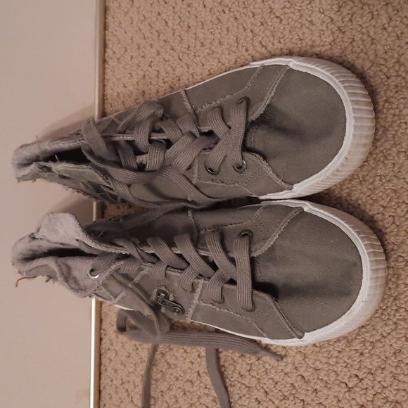 Gray Blowfish  Ankle Sneekers - Picture 2 of 6